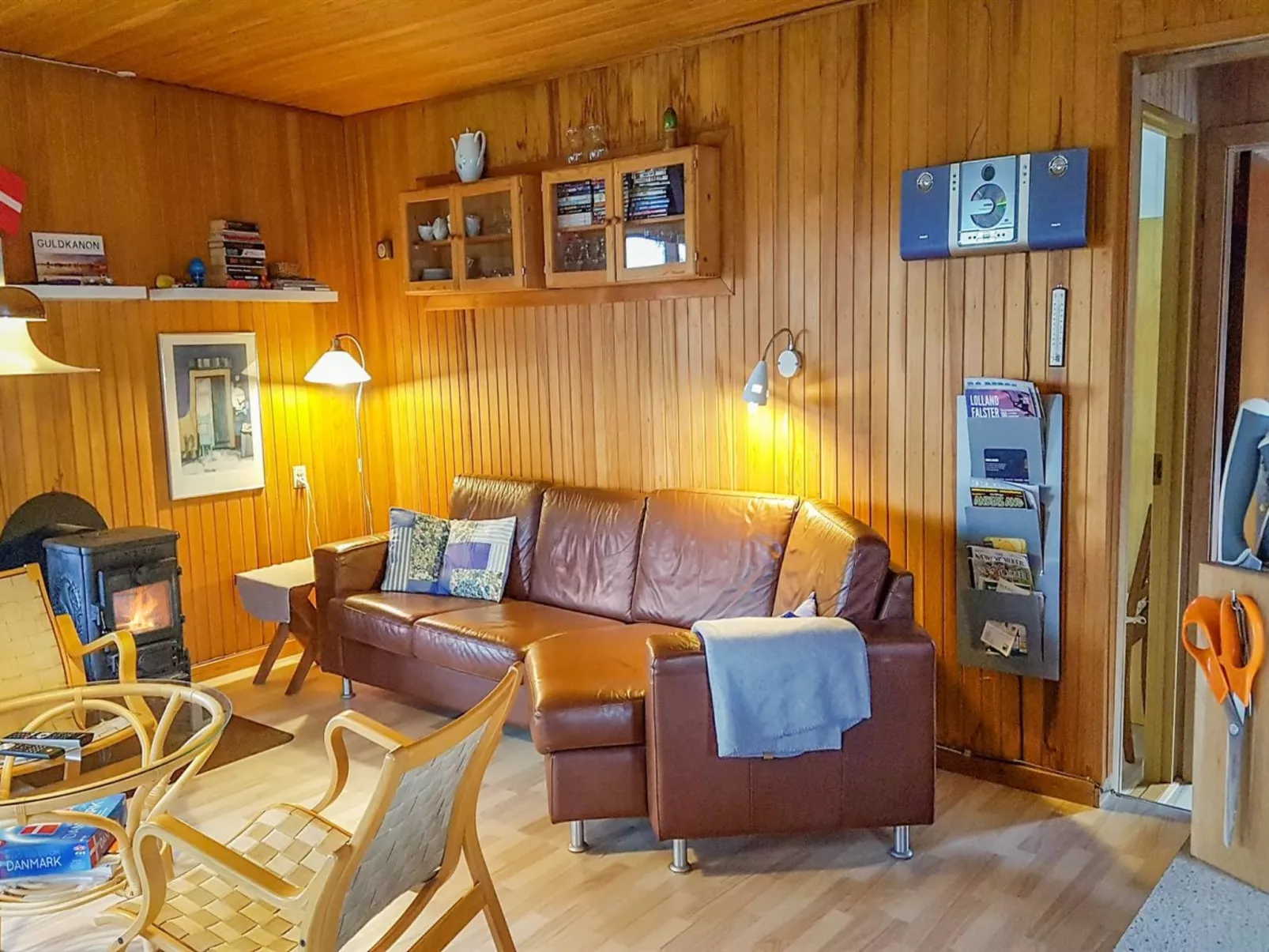 "Frode" - 400m from the sea-Binnen