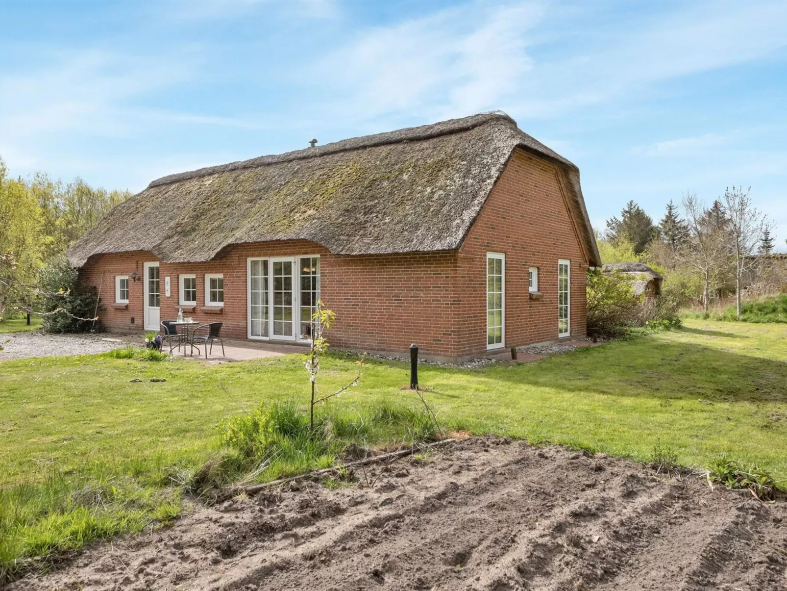 "Naya" - 2.5km from the sea-Buiten