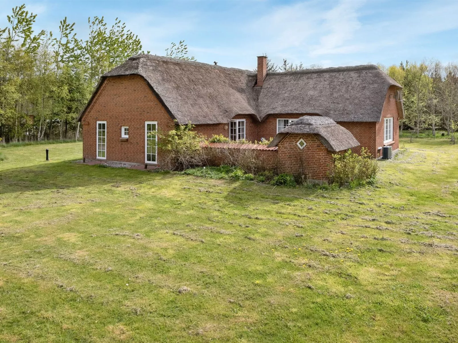 "Naya" - 2.5km from the sea-Buiten