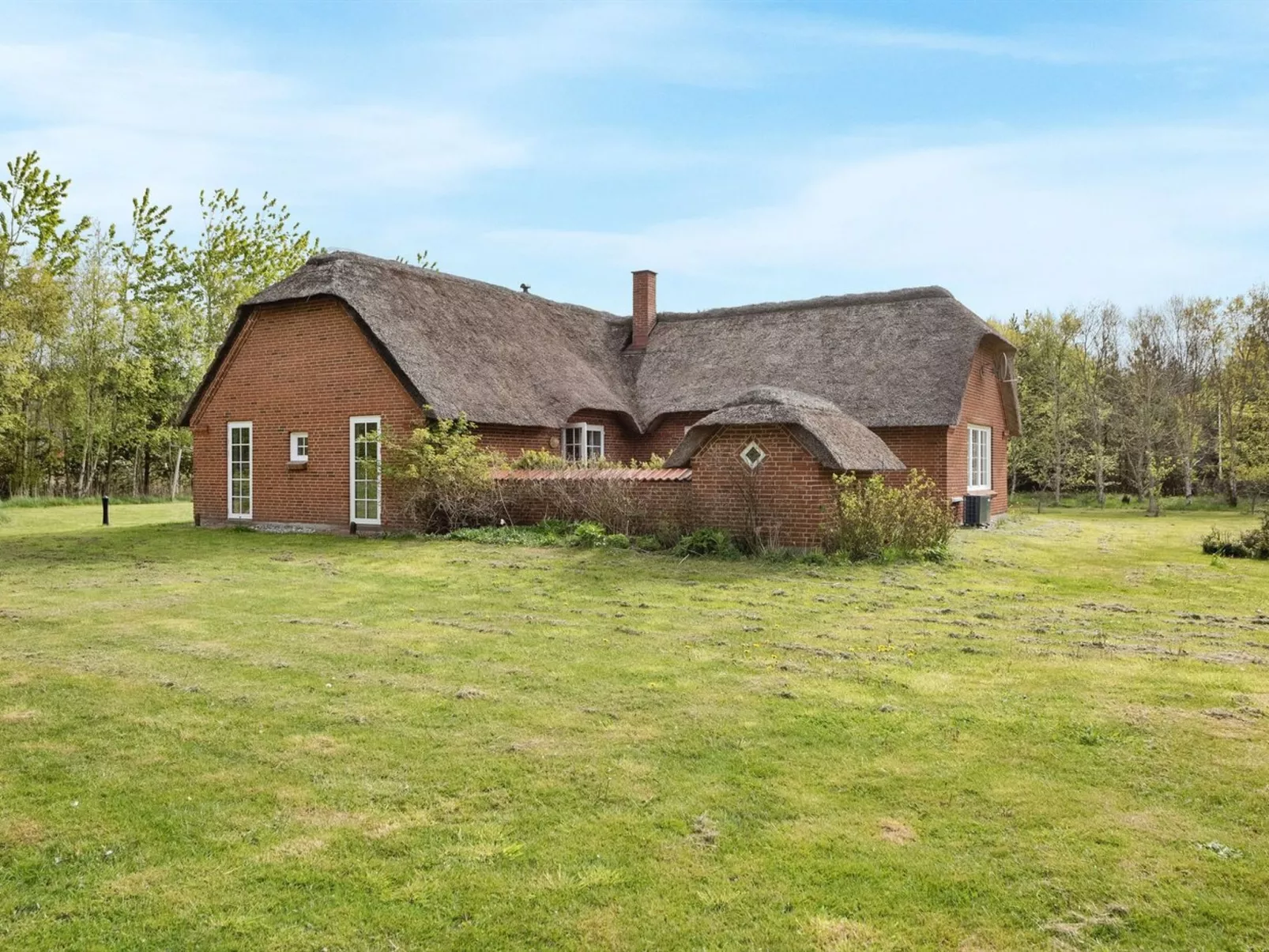 "Naya" - 2.5km from the sea-Buiten