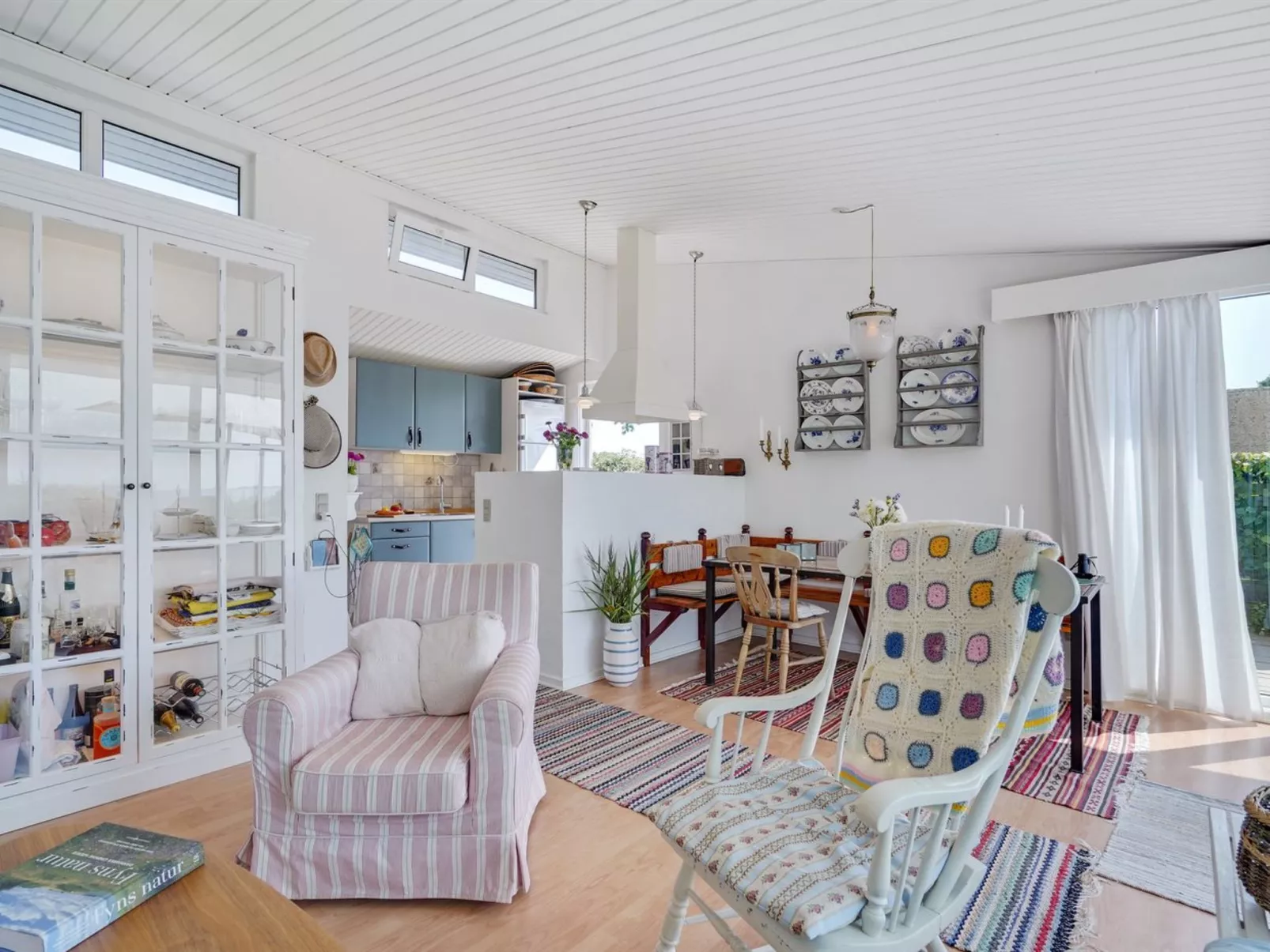 "Daike" - 25m from the sea-Binnen
