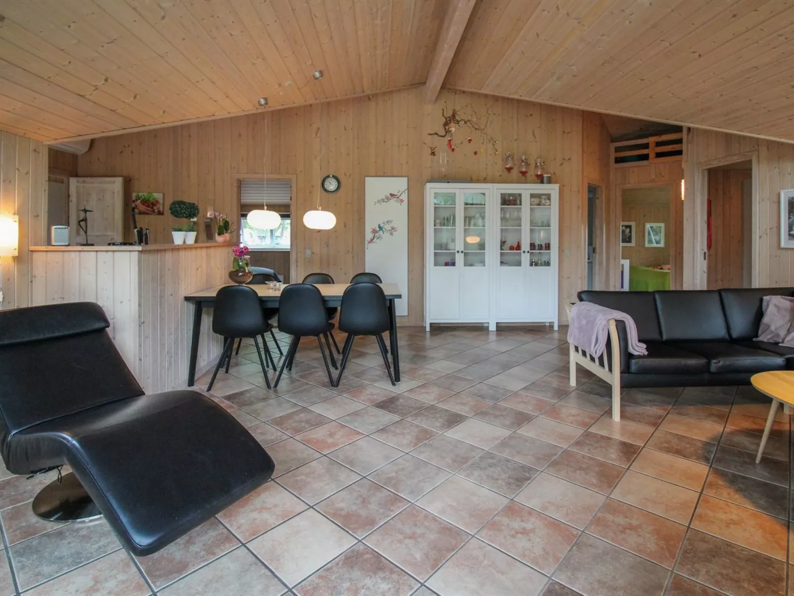 "Ulrikke" - 12km from the sea-Binnen