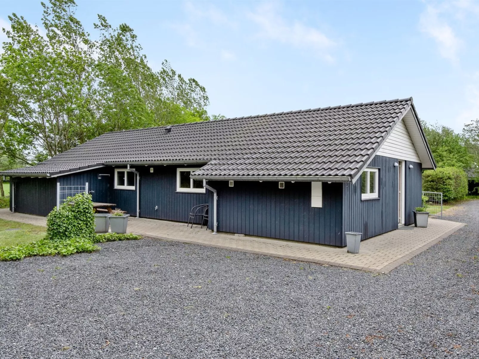 "Ulrikke" - 12km from the sea-Buiten
