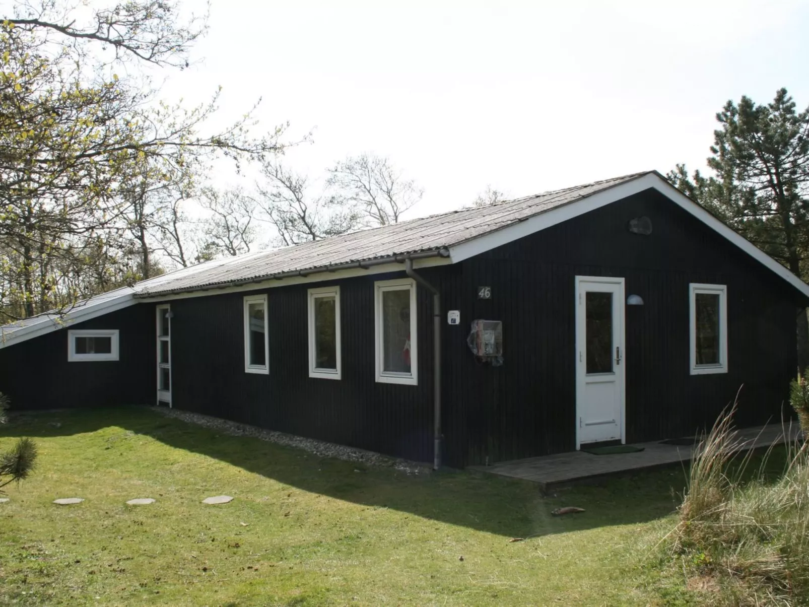 "Nielsine" - 1.5km from the sea-Buiten