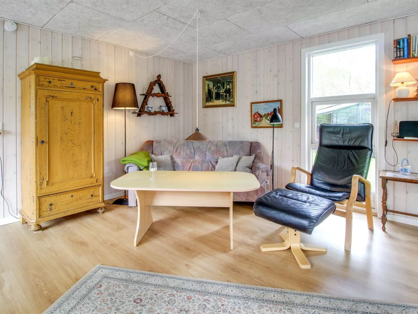"Nielsine" - 1.5km from the sea-Binnen