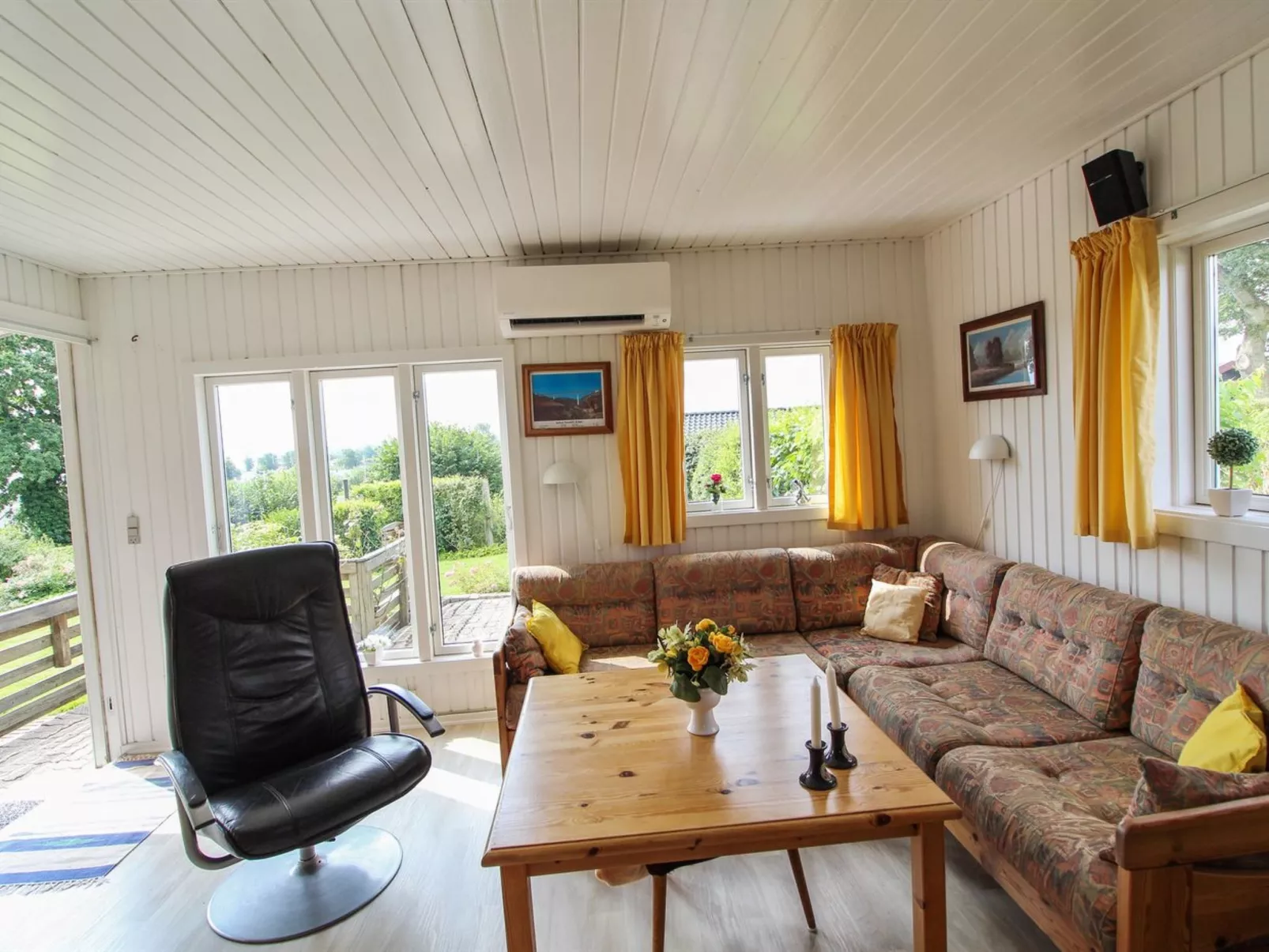 "Lillebror" - 200m from the sea-Binnen