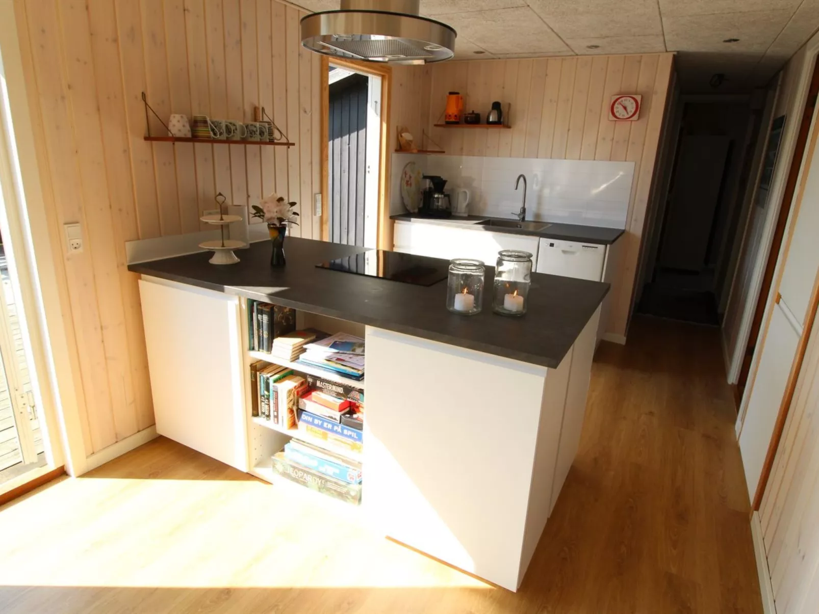"Nielsine" - 1.5km from the sea-Binnen