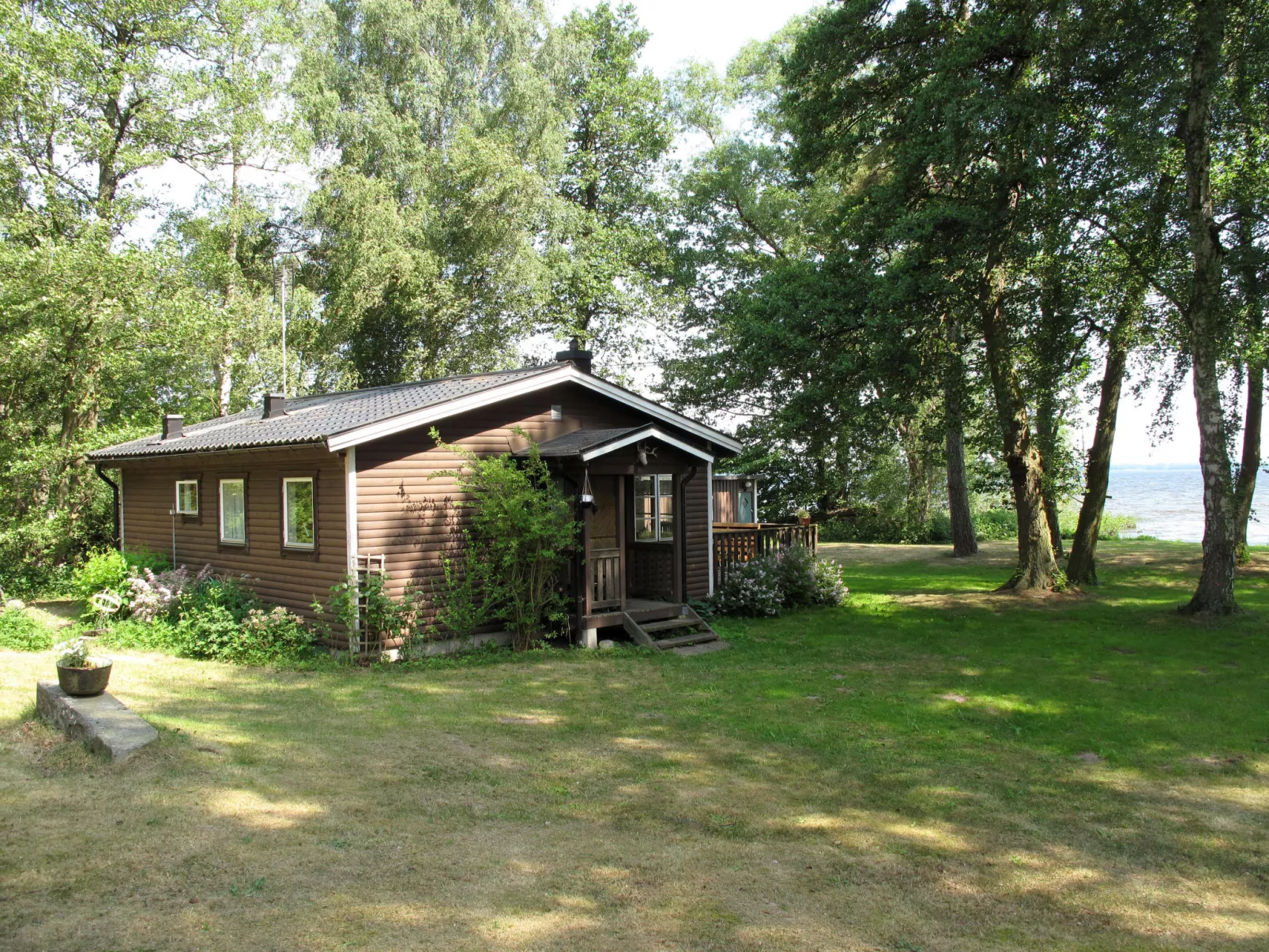 Kjuge Nya Huset-Buiten