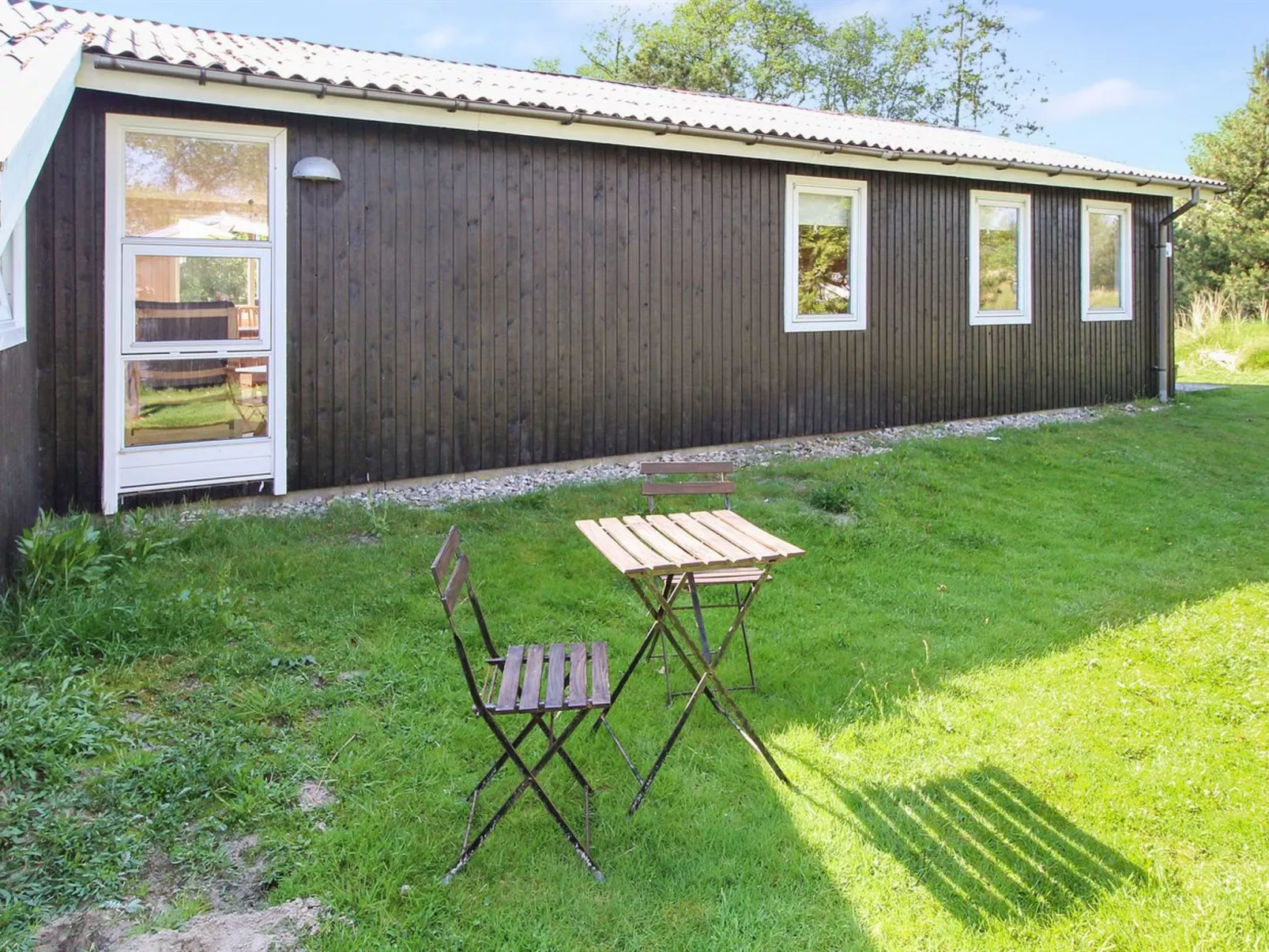 "Nielsine" - 1.5km from the sea-Buiten