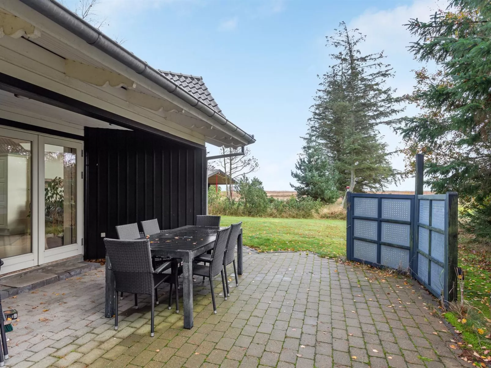 "Tjerk" - 200m from the sea-Buiten