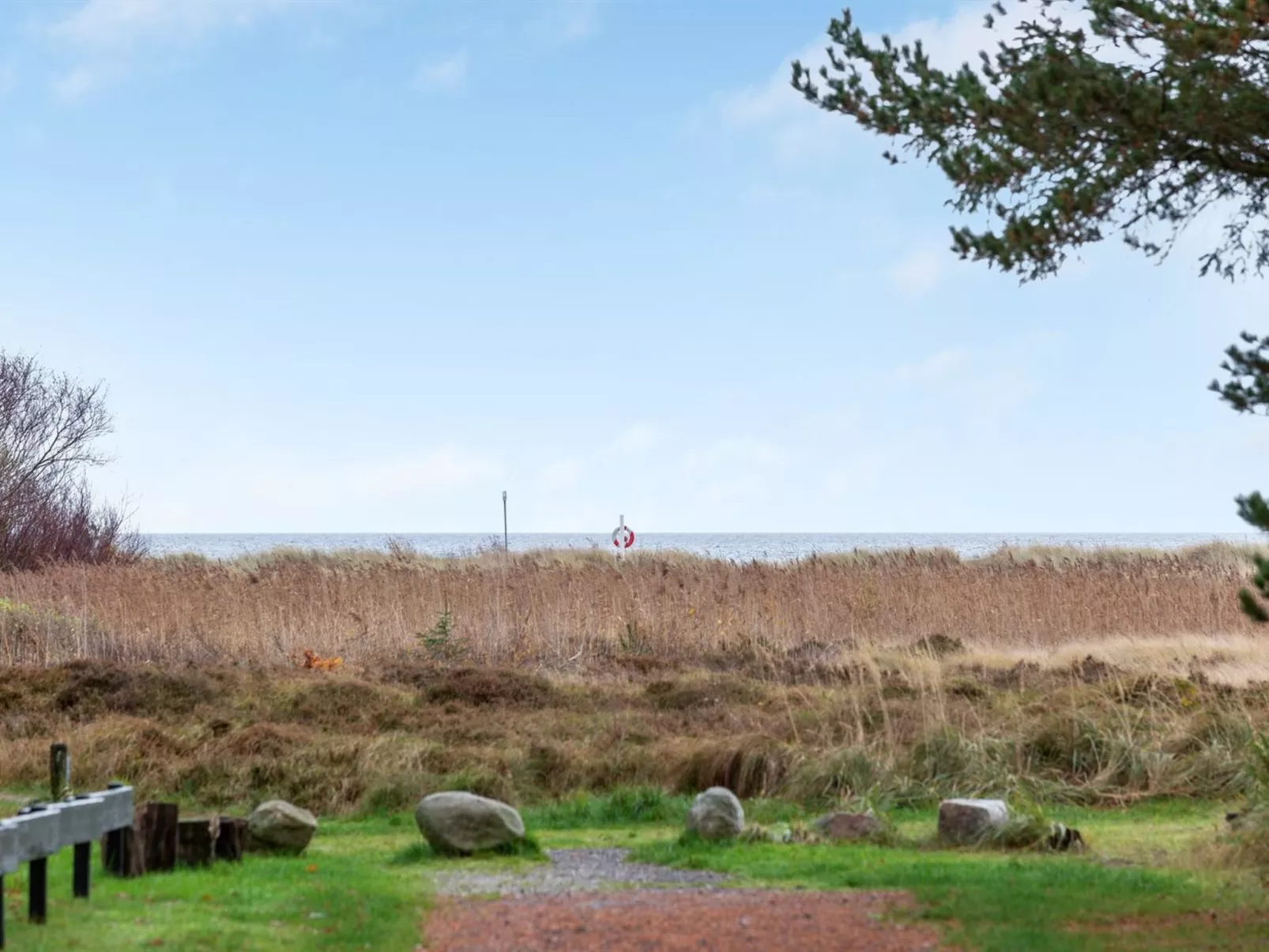 "Tjerk" - 200m from the sea-Buiten