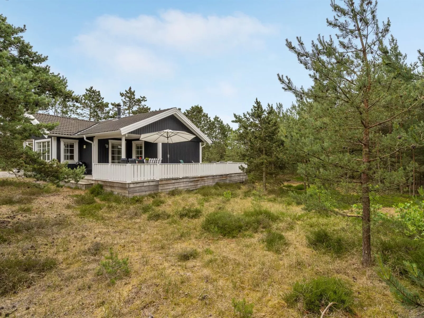 "Syrine" - 300m from the sea-Buiten