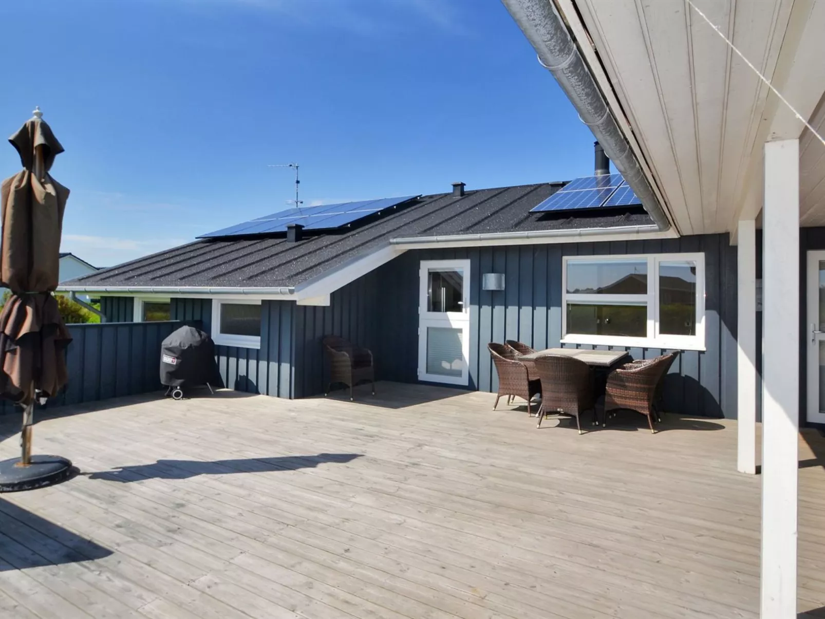 "Joella" - 200m from the sea-Buiten