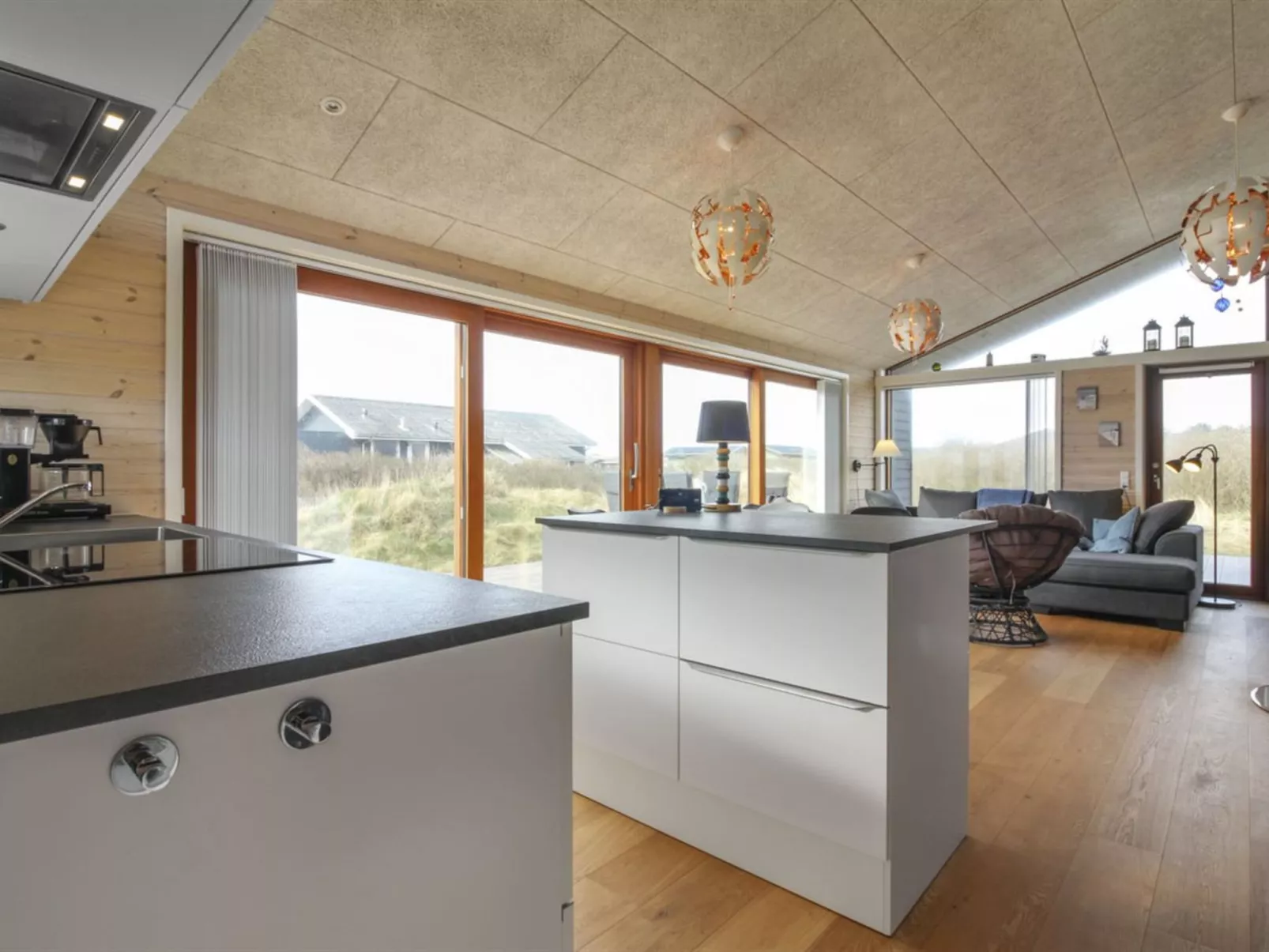 "Tuire" - 250m from the sea-Binnen