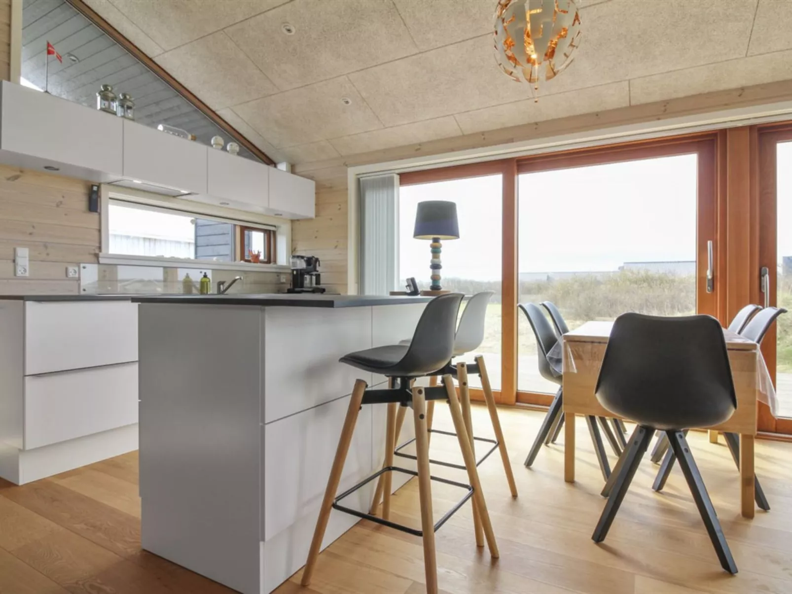 "Tuire" - 250m from the sea-Binnen