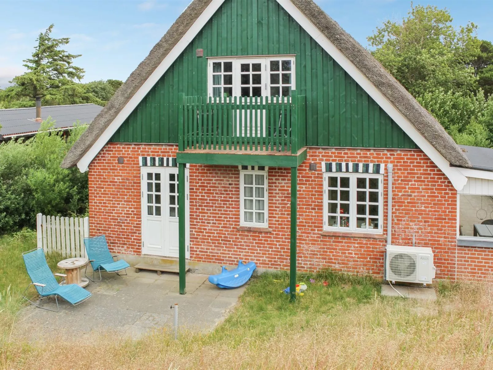 "Vivika" - 700m from the sea-Buiten