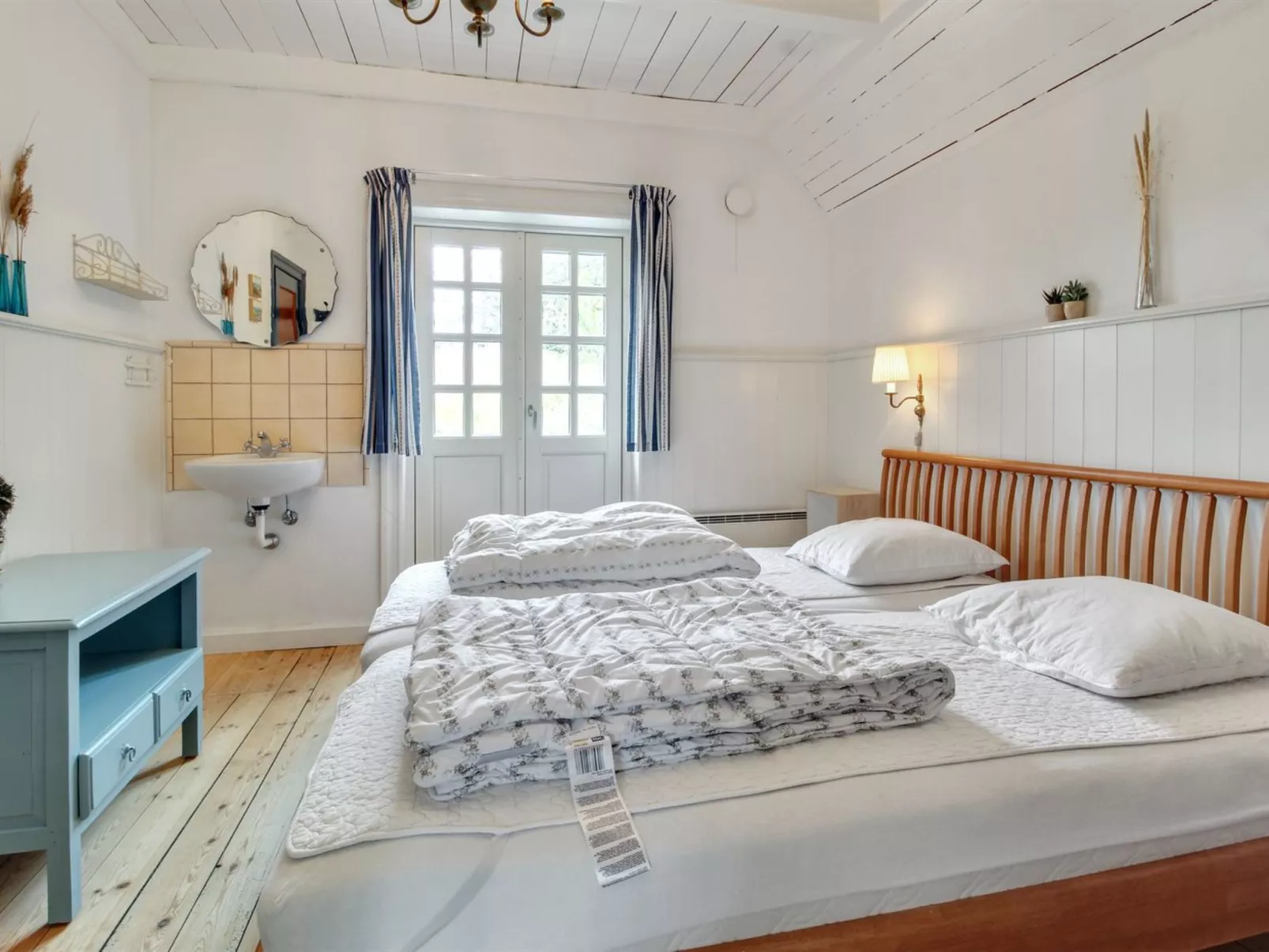 "Vivika" - 700m from the sea-Binnen