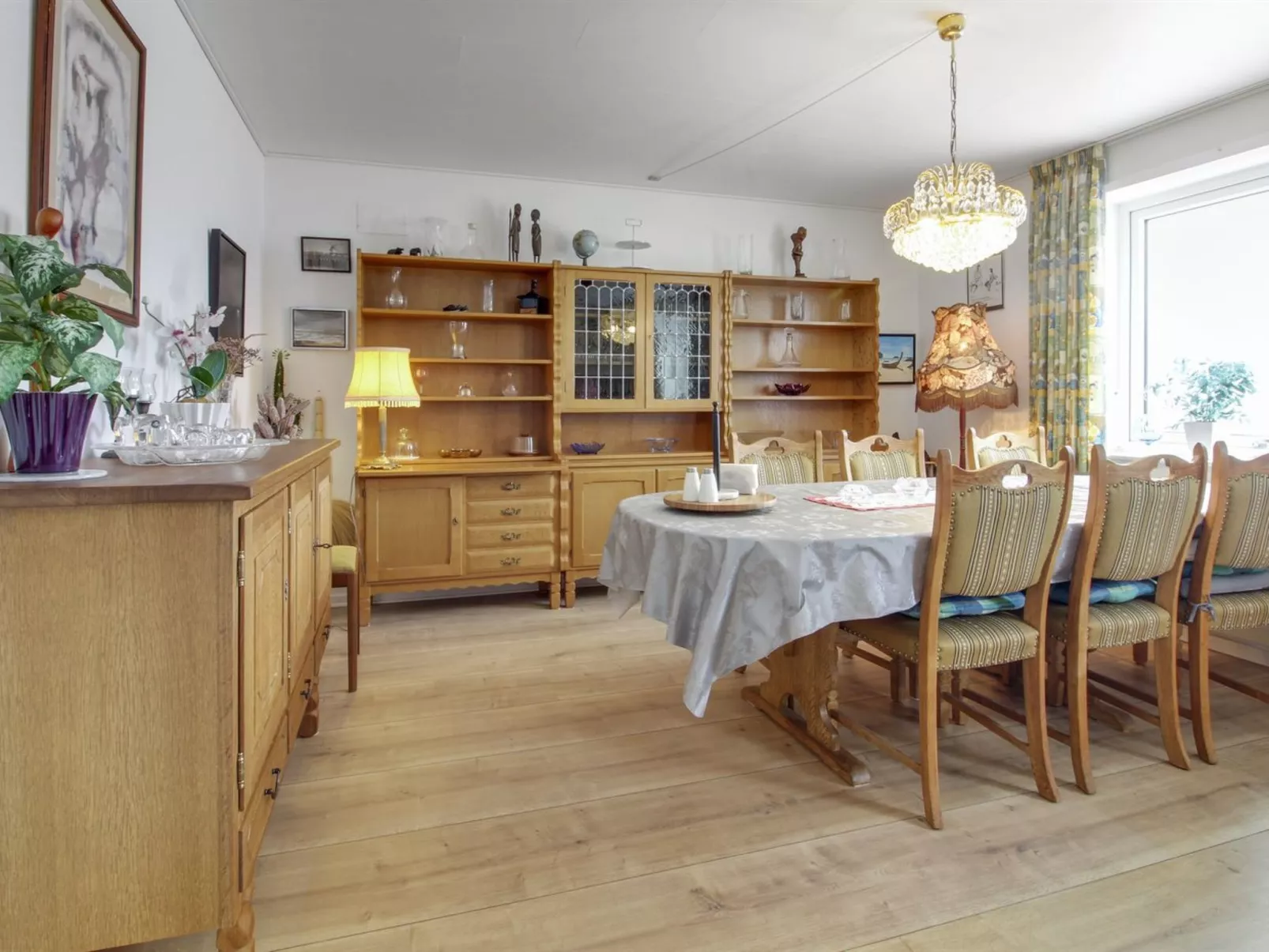 "Fiola" - 20km from the sea-Binnen