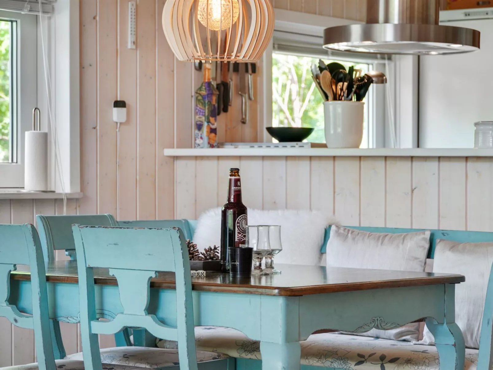 "Amola" - 1.6km from the sea-Binnen
