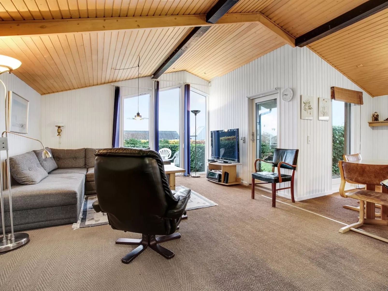 "Eilke" - 50m from the sea-Binnen