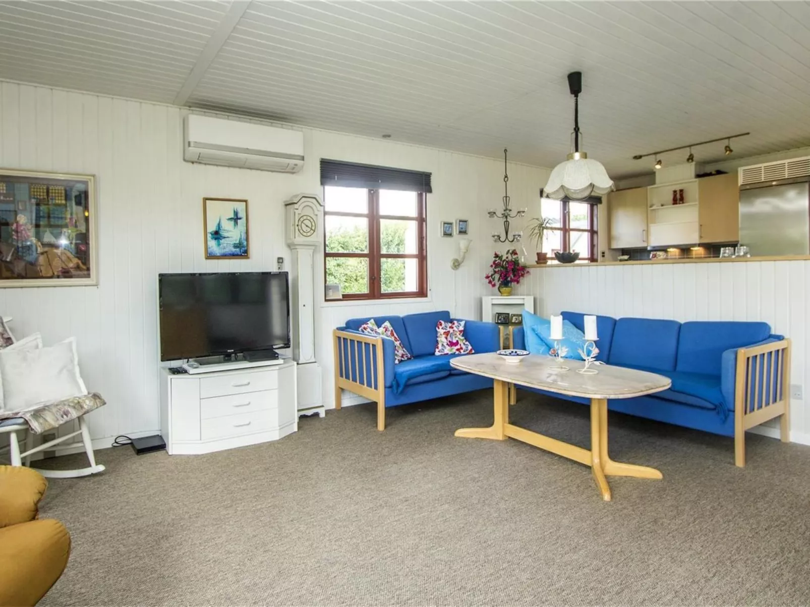 "Gunhil" - 200m from the sea-Binnen