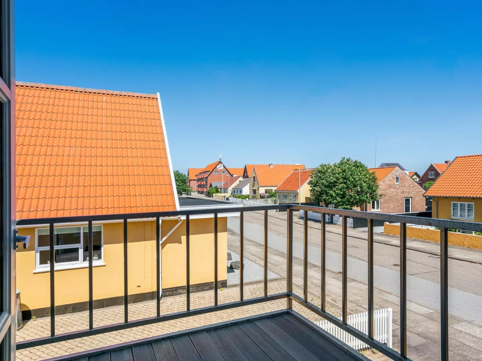 "Elnara" - 900m from the sea