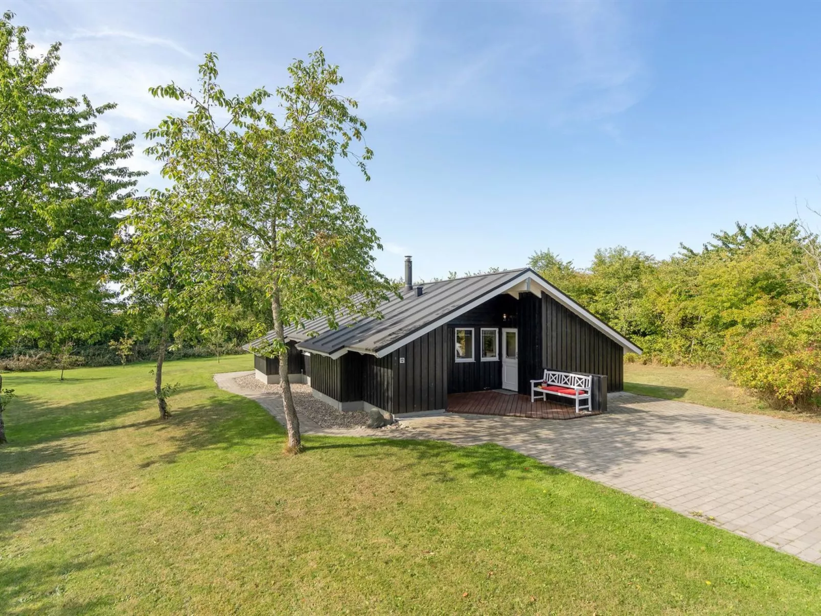 "Gram" - 450m from the sea-Buiten