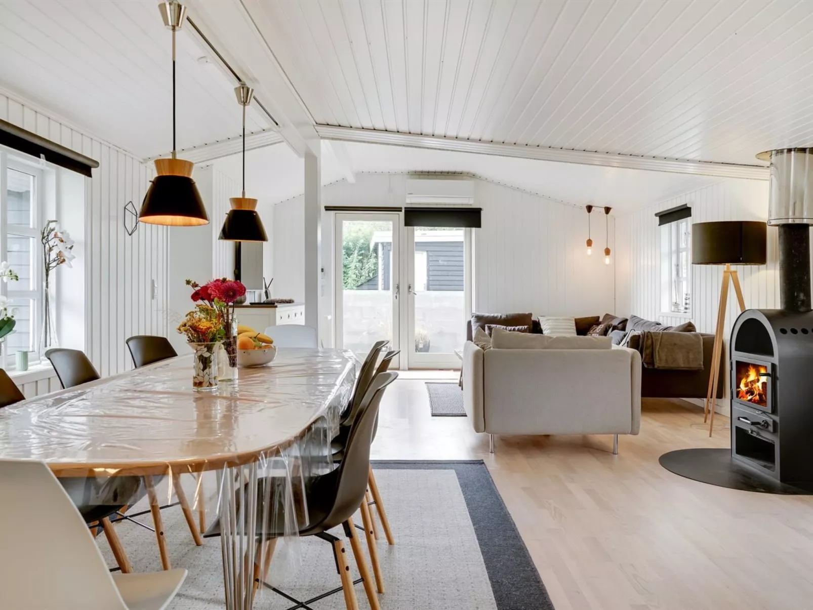 "Gunlef" - 50m from the sea-Binnen