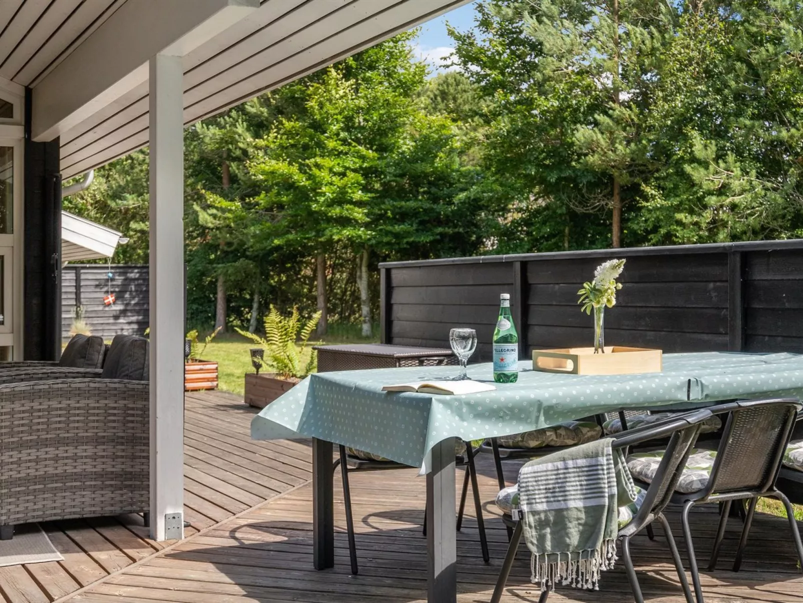 "Arny" - 1.5km from the sea-Binnen