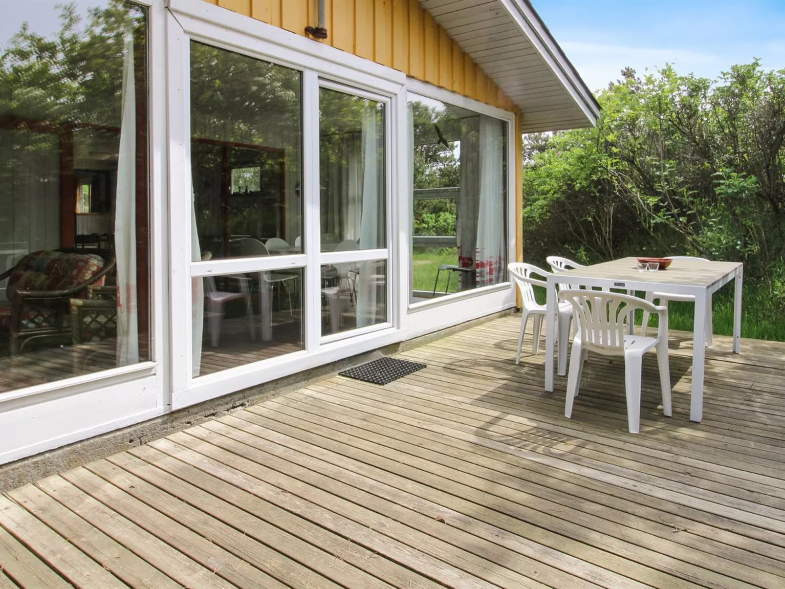 "Benni" - 550m from the sea