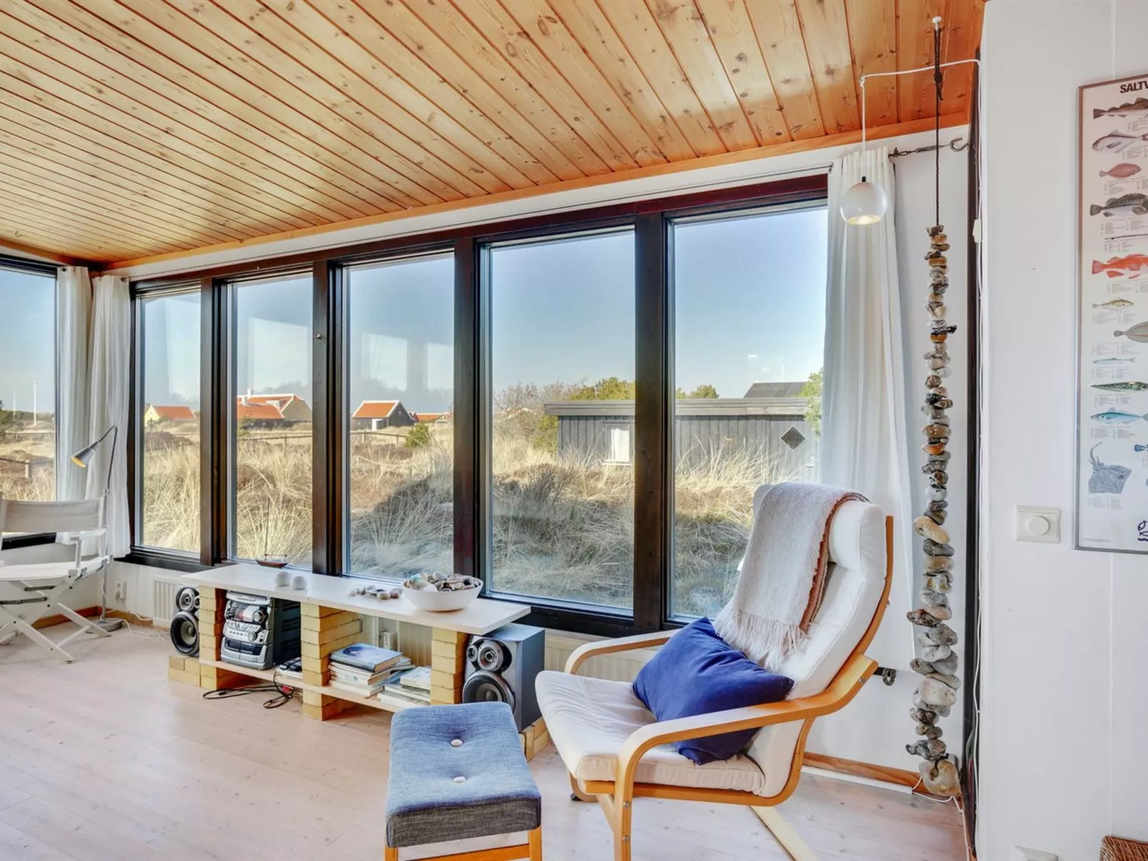 "Anniki" - 300m from the sea-Binnen