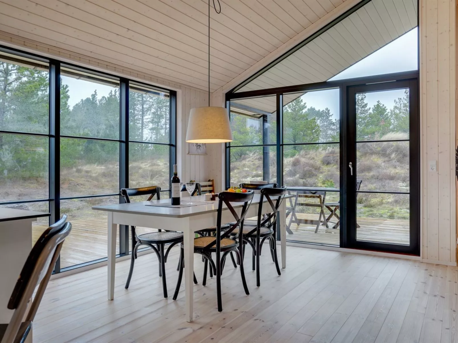 "Turkka" - 3.8km from the sea-Binnen