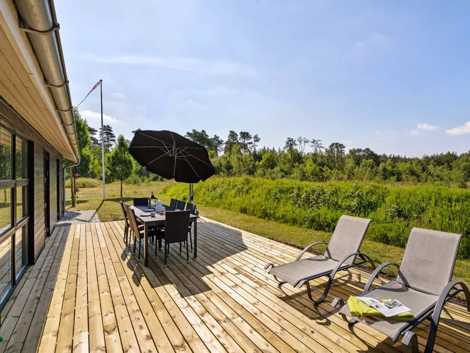 "Veiko" - 1.2km from the sea-Buiten