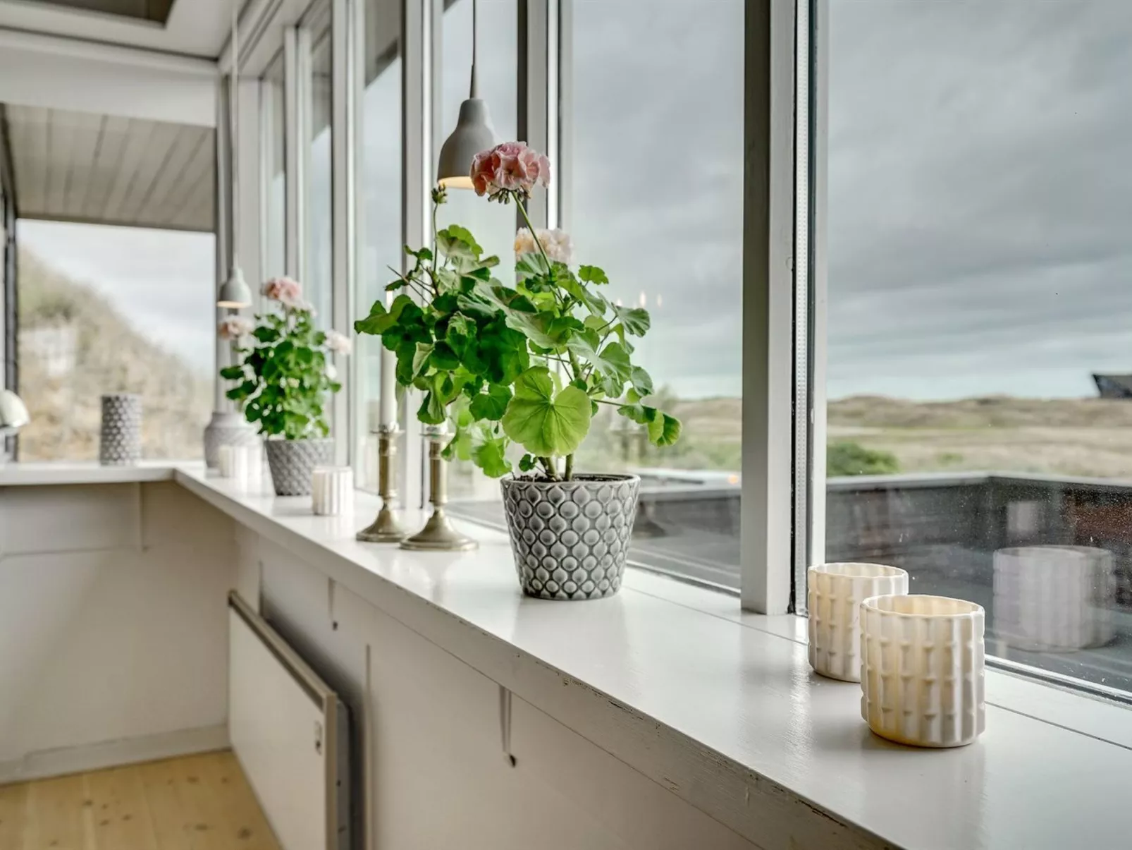 "Jamie" - 200m from the sea-Binnen