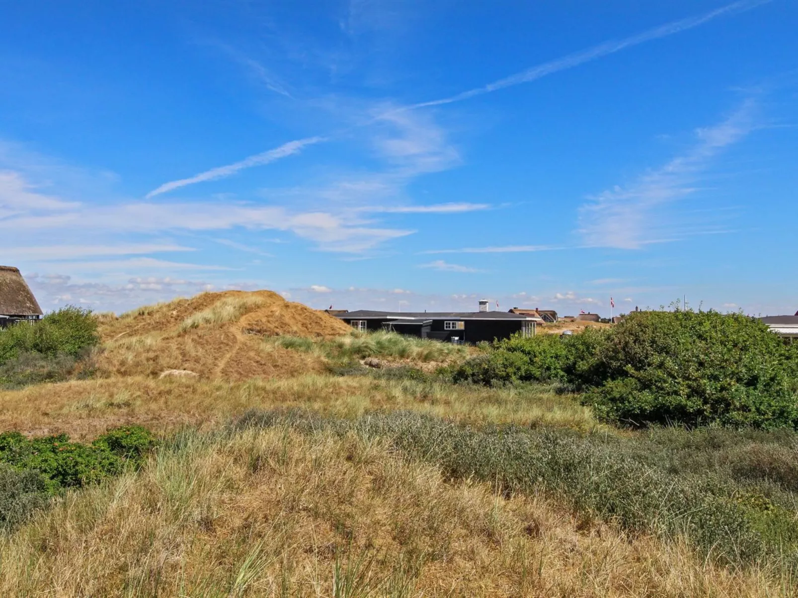 "Jamie" - 200m from the sea-Buiten