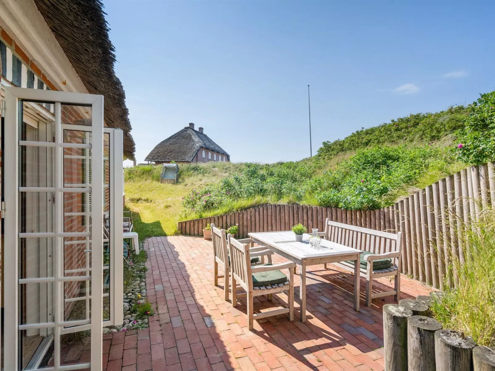 "Mattias" - 100m from the sea-Binnen