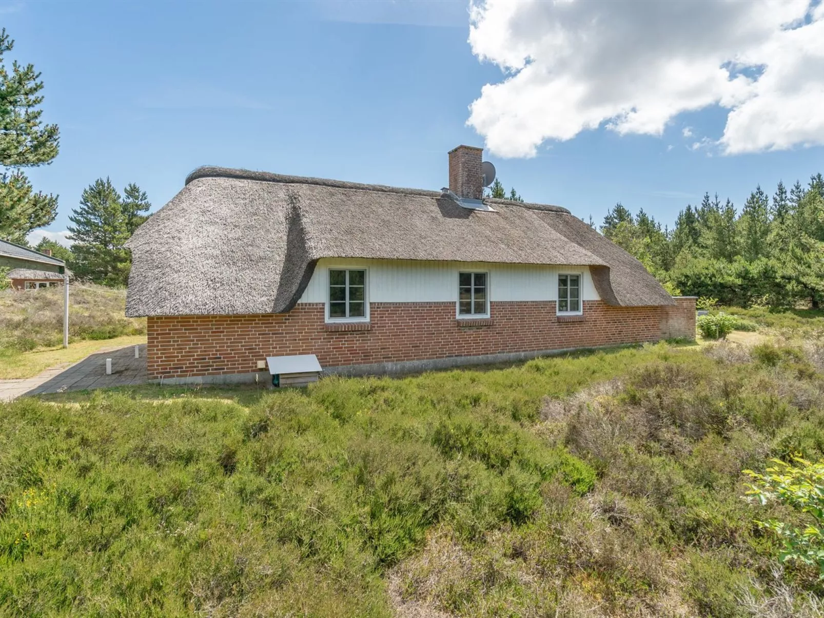 "Hakun" - 4km from the sea-Buiten