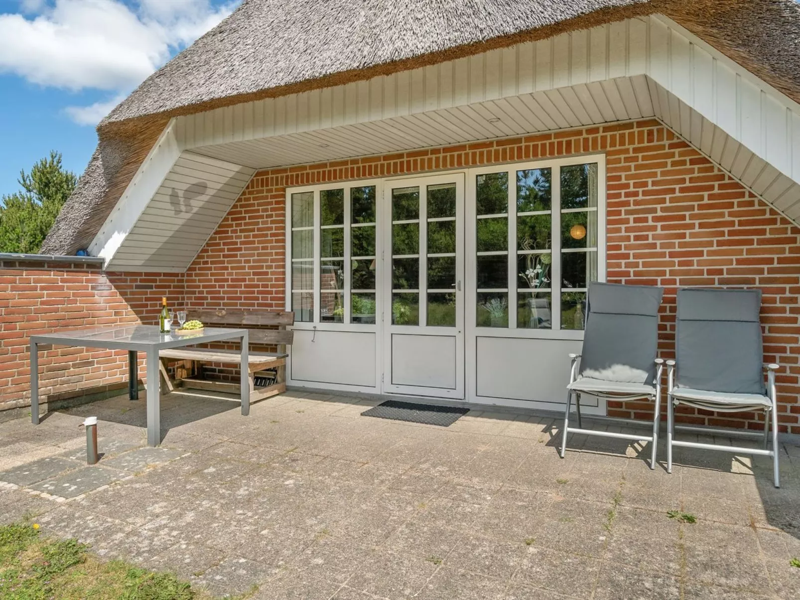 "Hakun" - 4km from the sea-Buiten