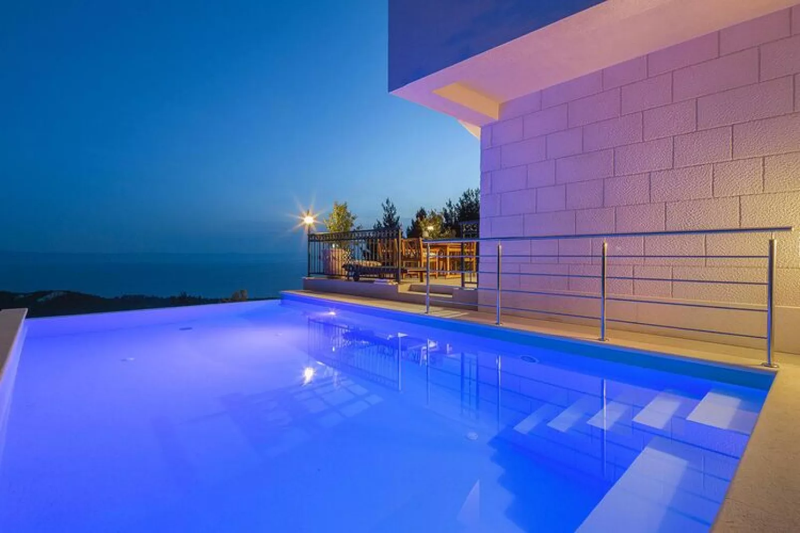Villa Amare Makarska - E6 circa 150 qm für max 6 Pers-Zwembad