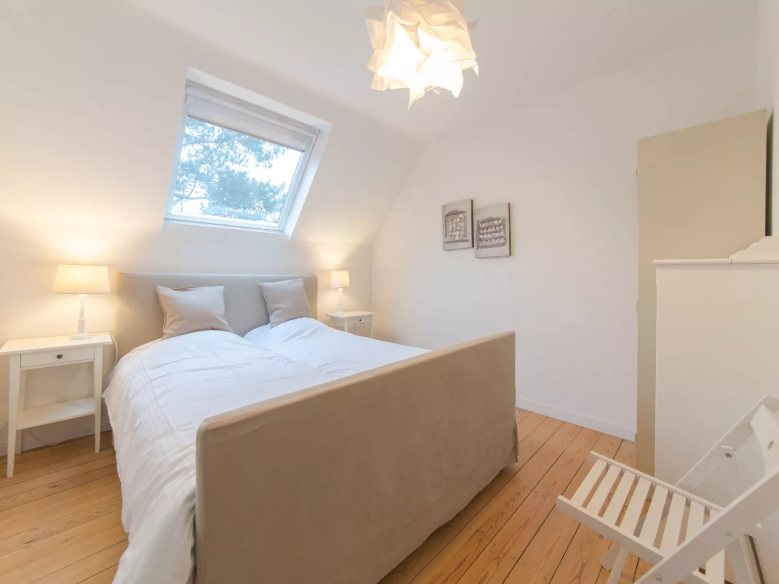 Ons Nest with parking-Binnen