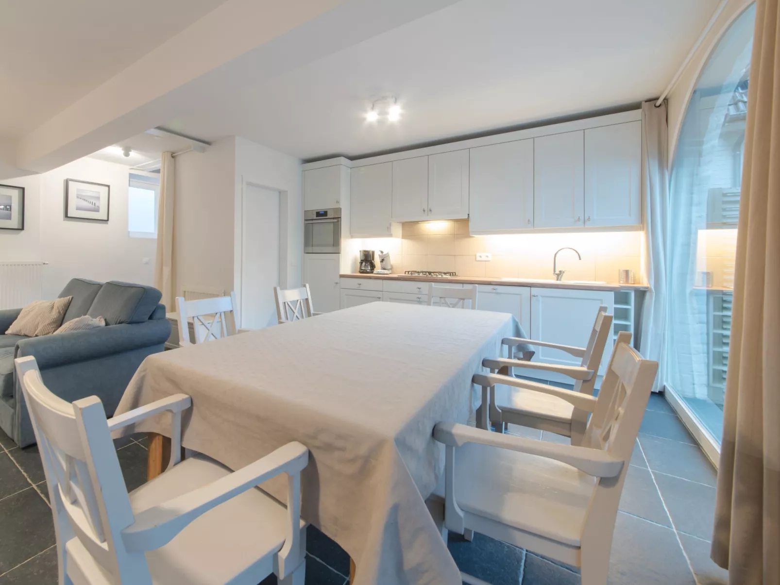 Ons Nest with parking-Binnen