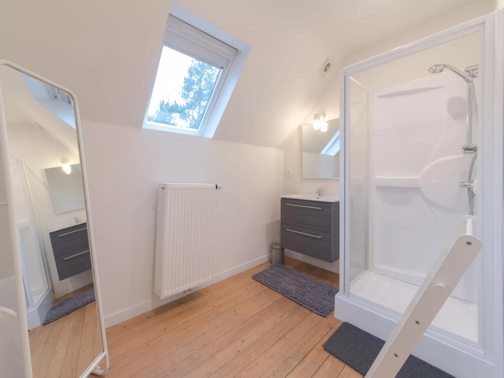 Ons Nest with parking-Binnen