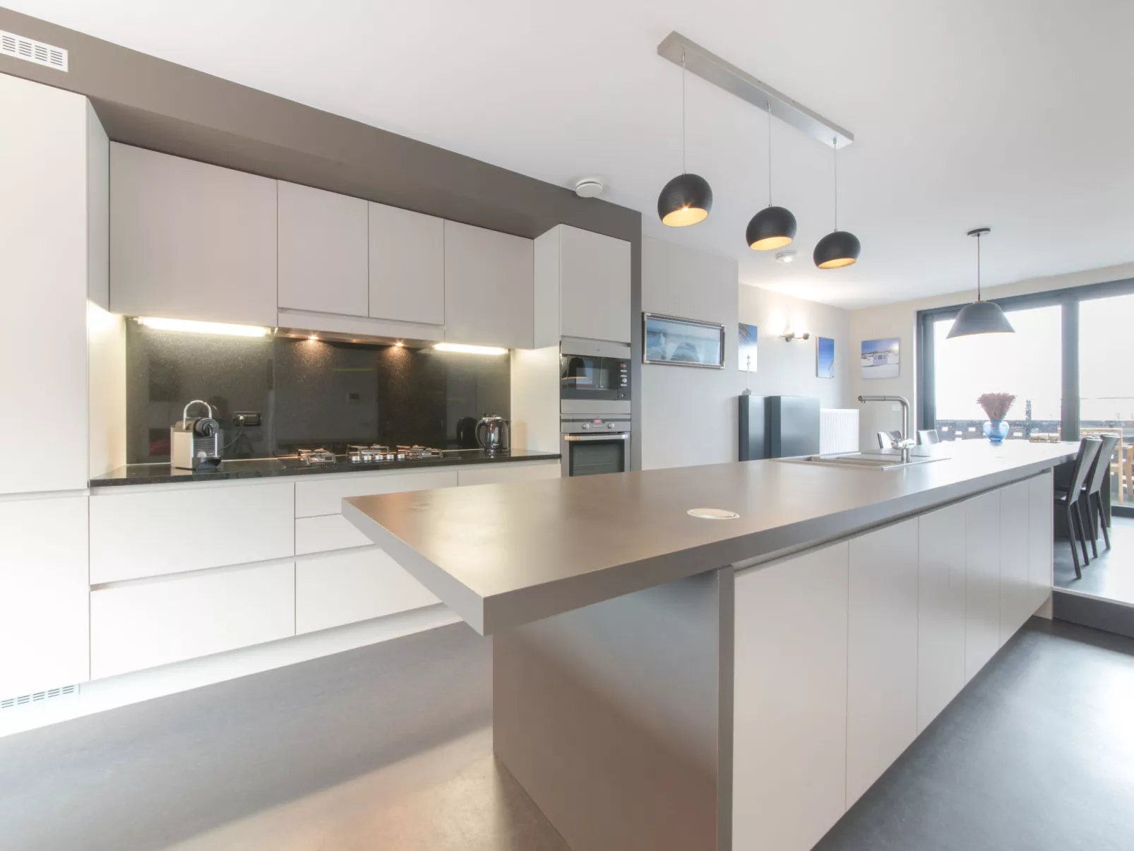 Turquoise duplex appartment-Binnen