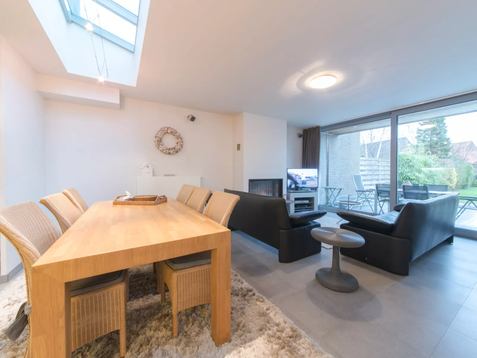 Stella Maris with garage and garden-Binnen
