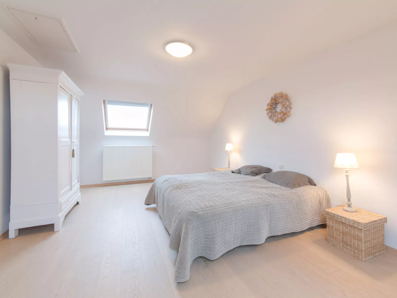 Stella Maris with garage and garden-Binnen