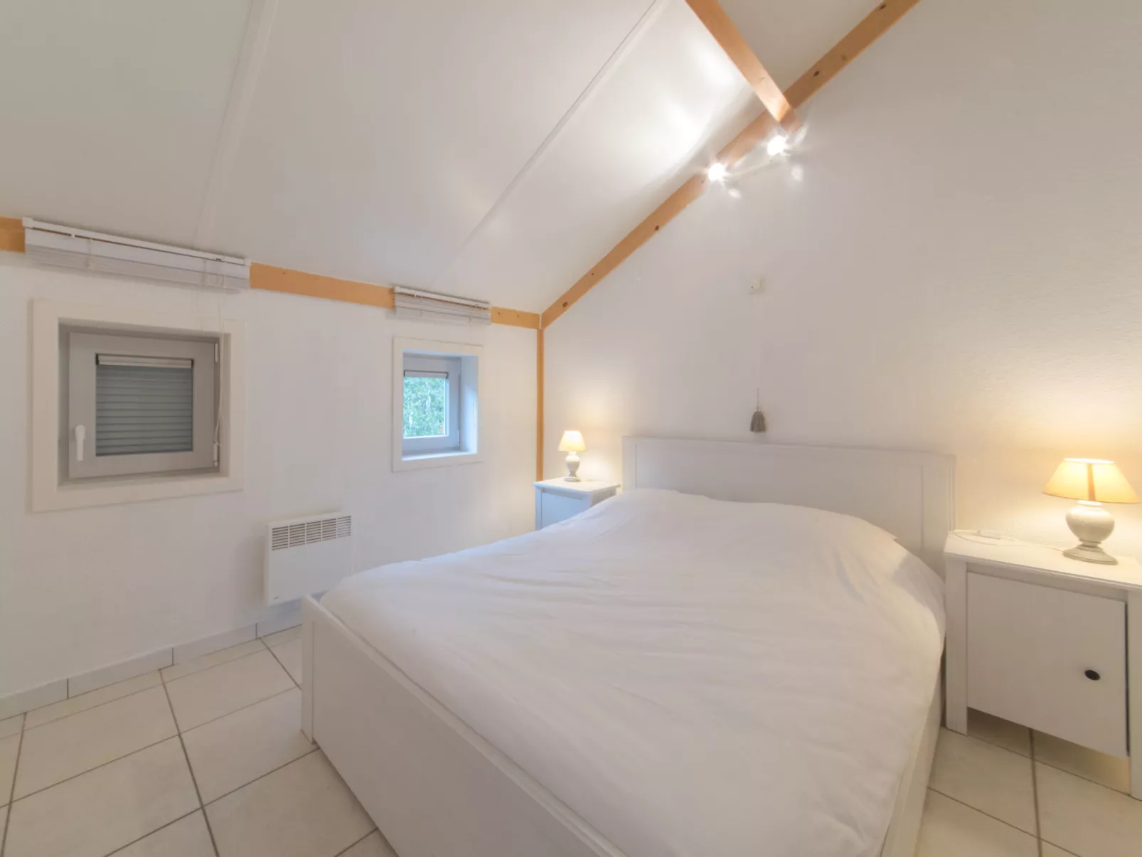 Vissershuis 2 with parking-Binnen