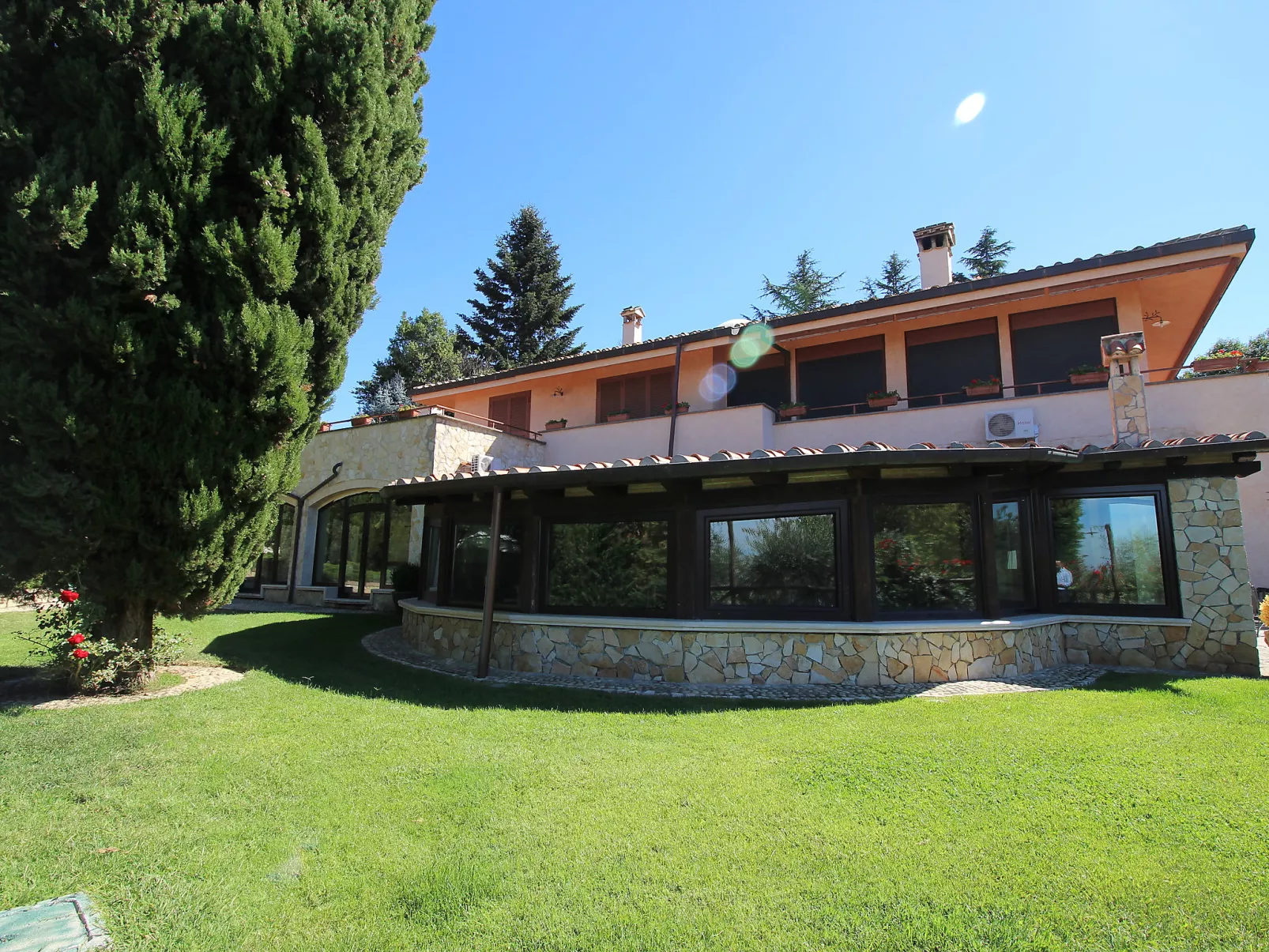 Villa Mina-Buiten