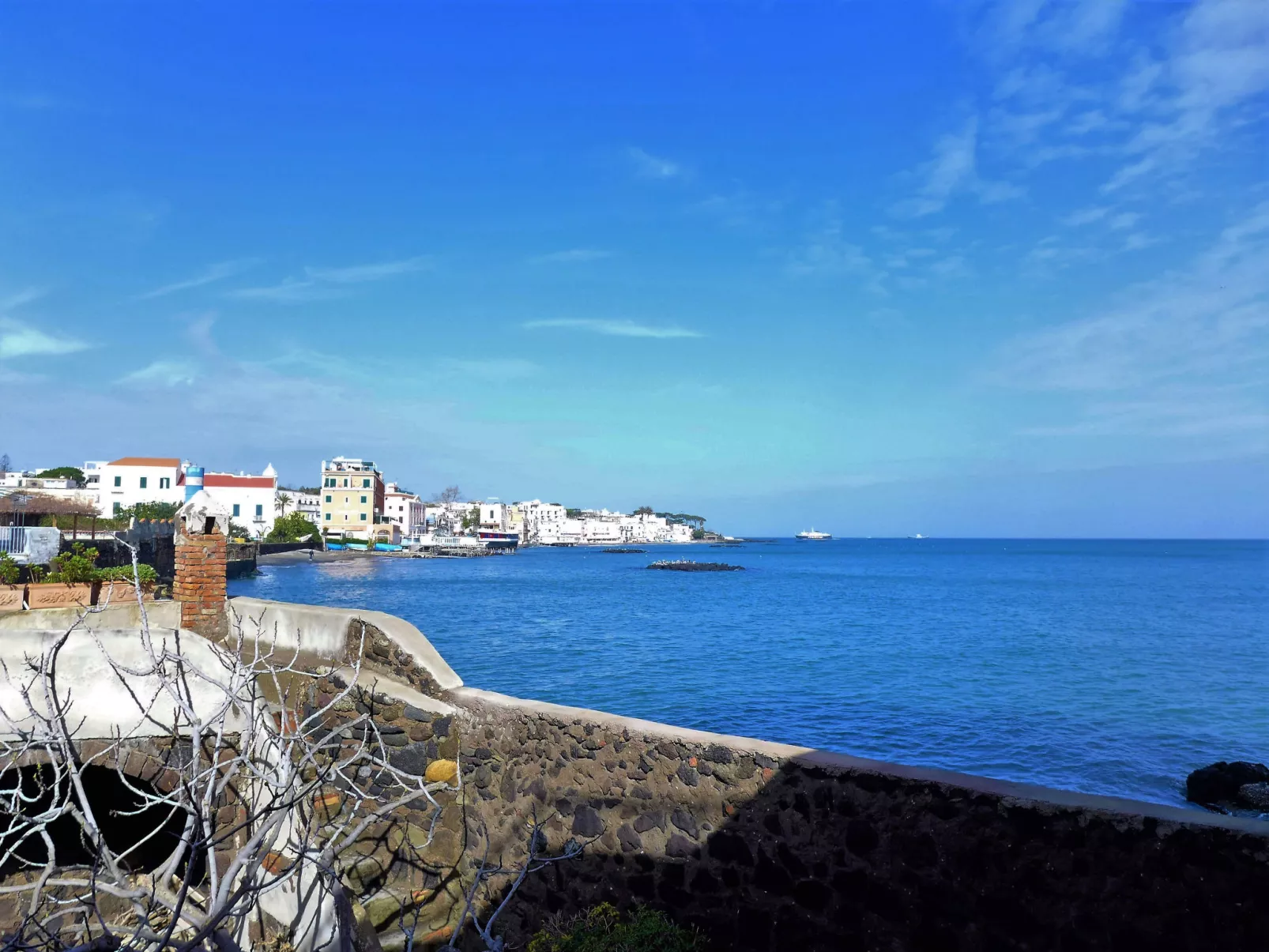 Ischia Sea Side-Buiten