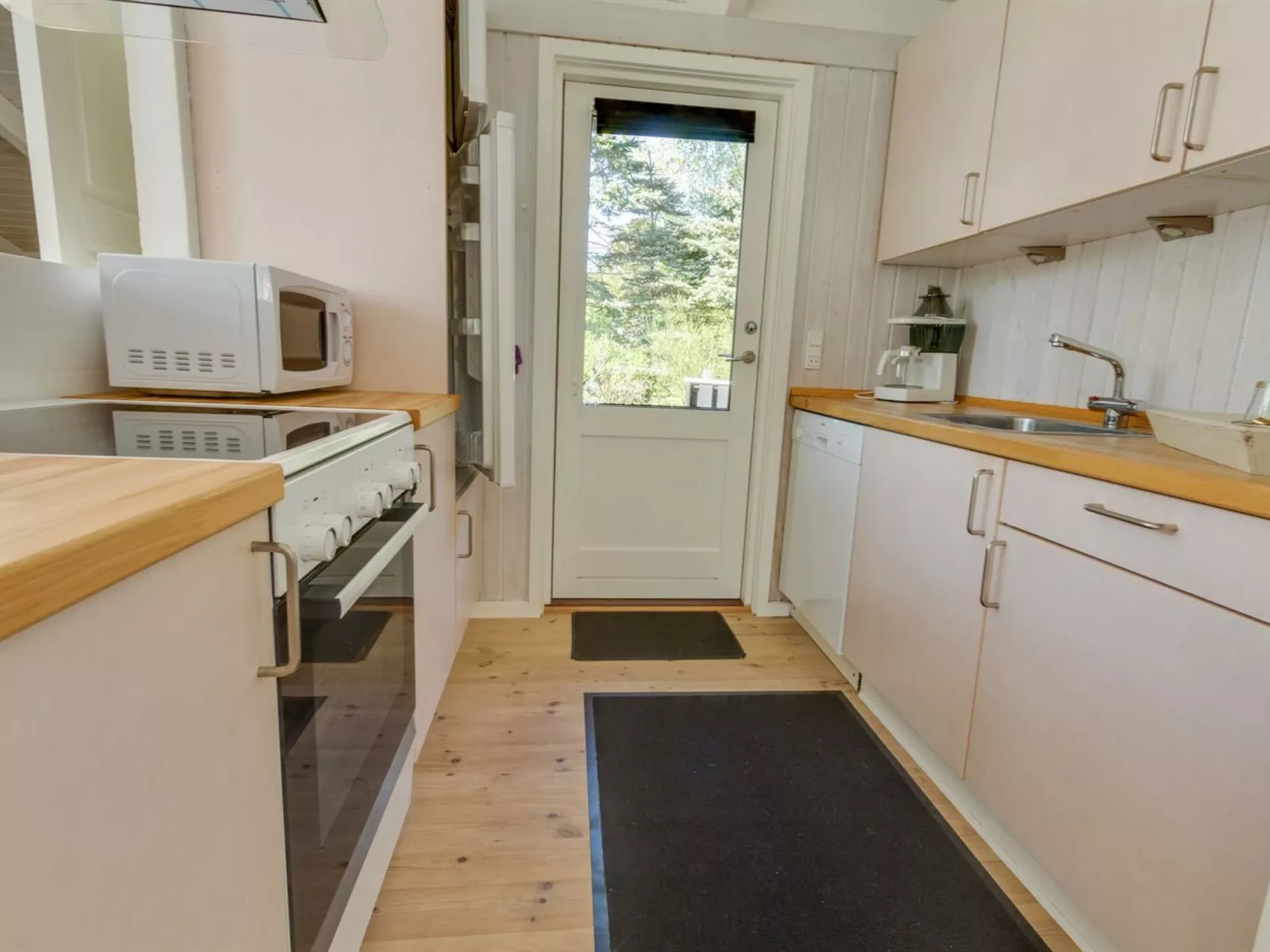 "Nafne" - 500m from the sea-Binnen
