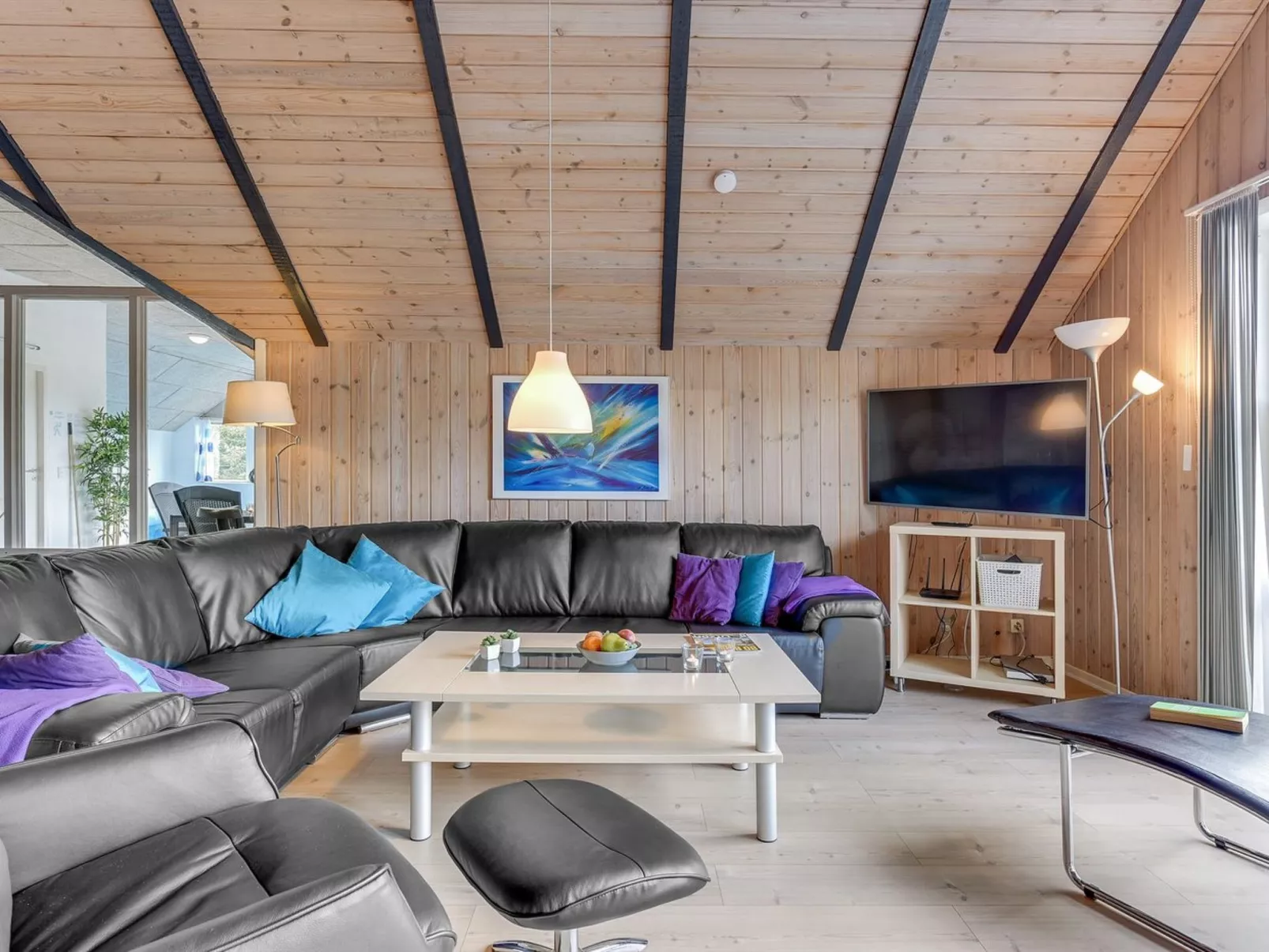 "Sylvi" - 1.7km from the sea-Binnen